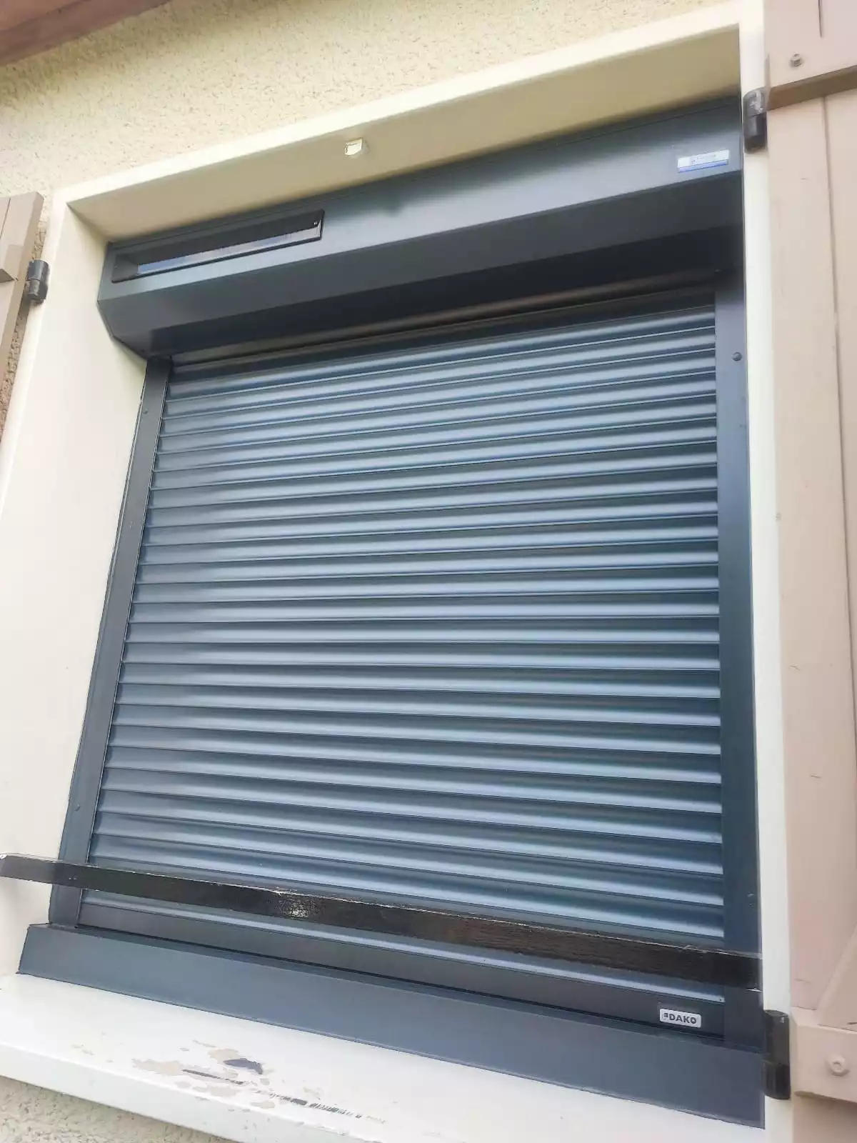 Installation portail coulissant motorisé, portillon, clôture aluminium - 004 - OUVERTIS - Neuilly-Plaisance